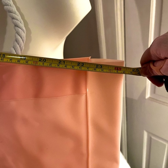 Oversized waterproof rubber bag with rope handles for sun, fun, & beach 🏖️🦩 - Picture 7 of 8